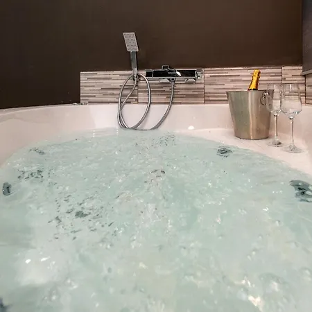 The Cliff Apartament *