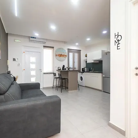 The Cliff Apartament *