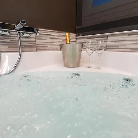 아파트 The Cliff *